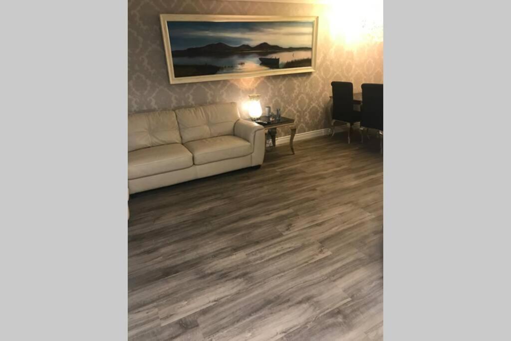 Largs Sea Front, Modern Apartment ภายนอก รูปภาพ