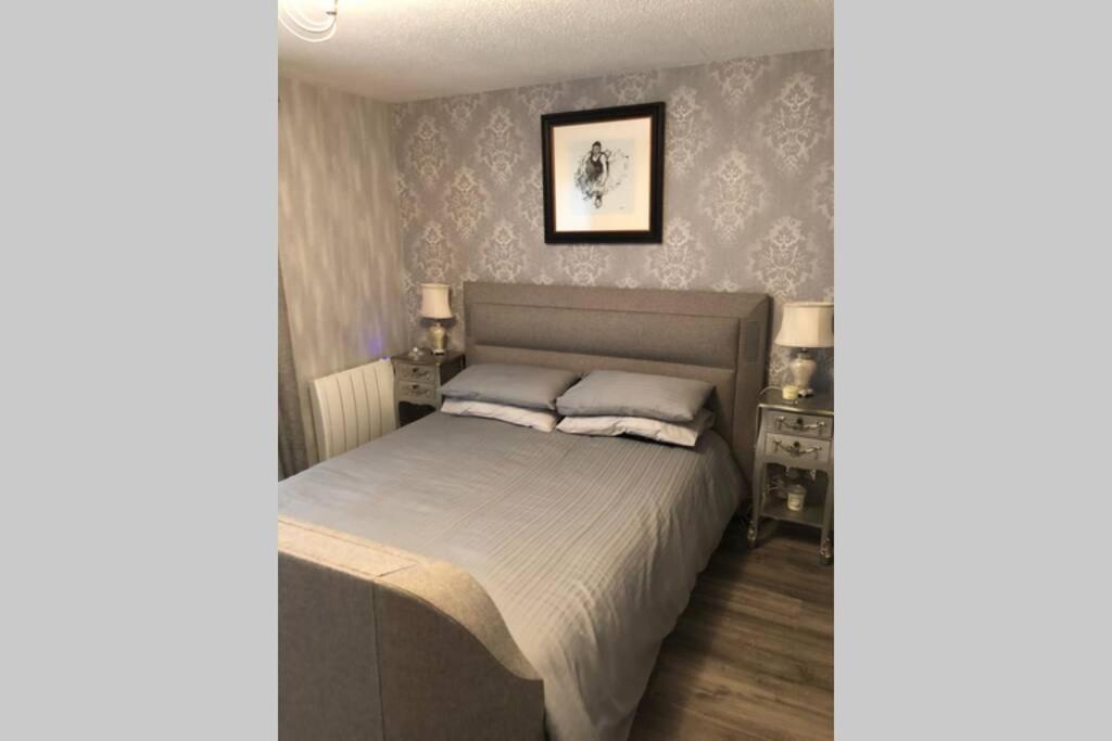 Largs Sea Front, Modern Apartment ภายนอก รูปภาพ
